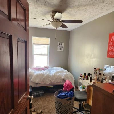 Dayton, Ohio remodeled student housing bedroom